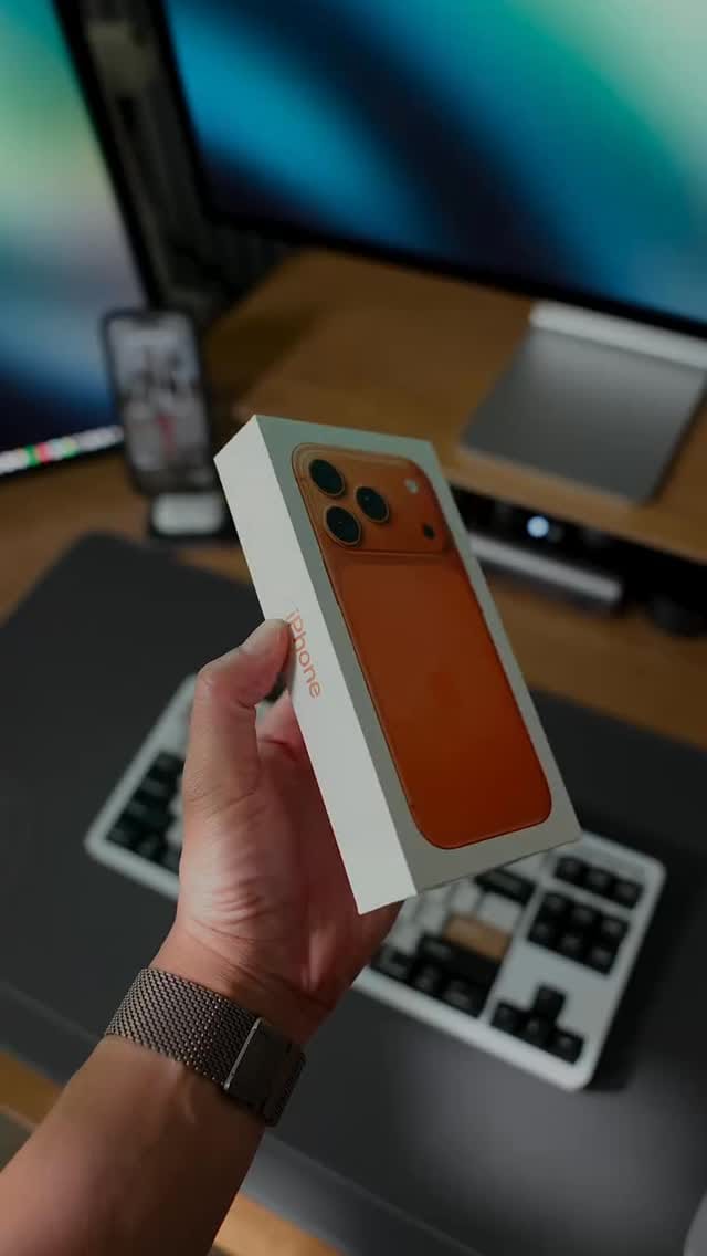 Post 7 by IPHONE ,SAMSUNG on Instagram (video)