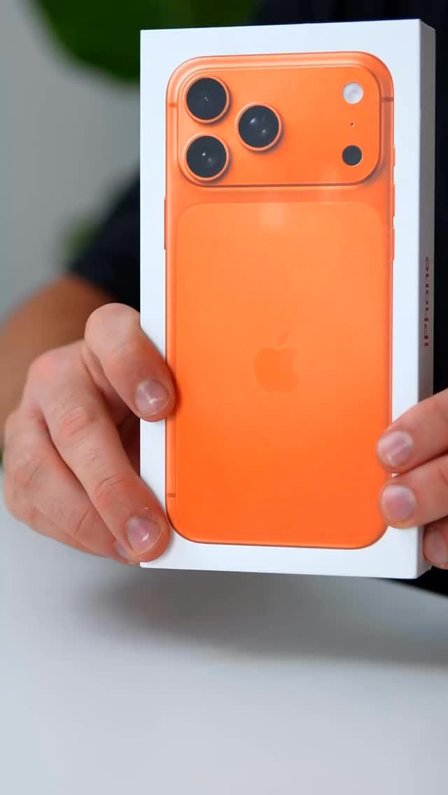 Post 6 by IPHONE ,SAMSUNG on Instagram (video)