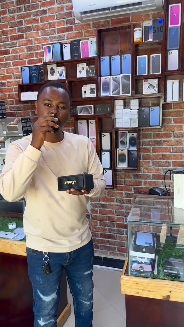 Post 1 by IPHONE ,SAMSUNG on Instagram (video)
