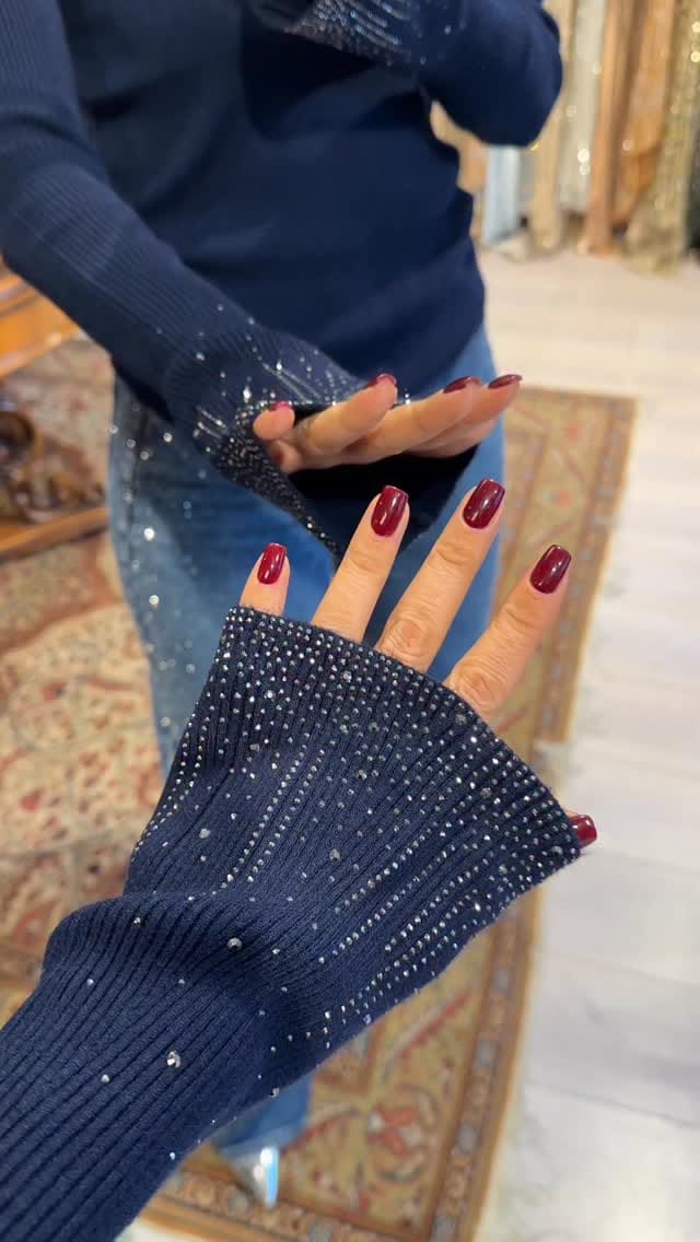 Post 5 by Berra Ateş on Instagram (video)