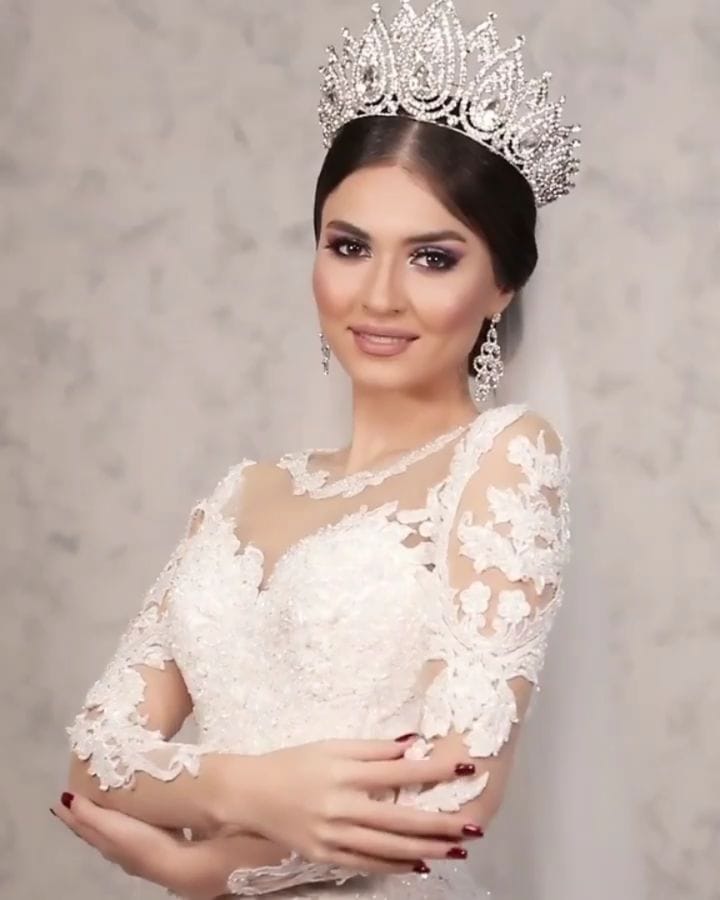 Post 3 by sidar.makeup on Instagram (video)