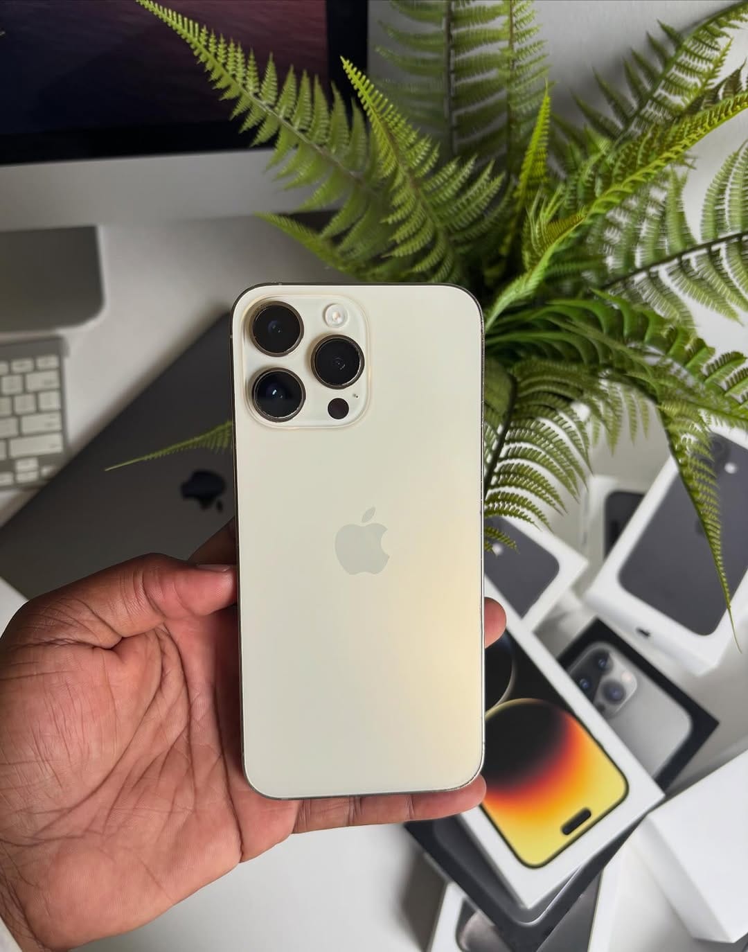 Post 7 by WE BUY SMART PHONES on Instagram (carousel)