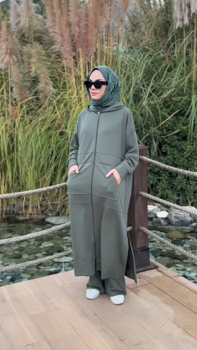 Post 6 by Sümeyye Yavuz /Doğal Kumaşlardan Tesettür Giyim on Instagram (video)