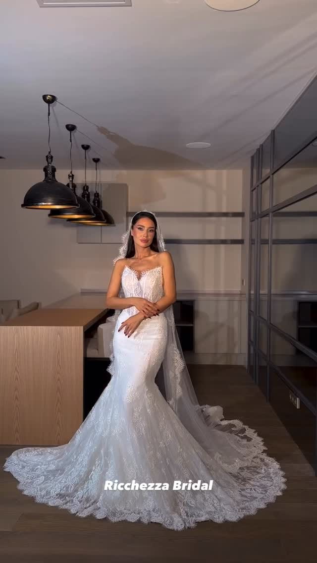 Post 4 by 𝗥𝗶𝗰𝗰𝗵𝗲𝘇𝘇𝗮 𝗕𝗿𝗶𝗱𝗮𝗹® on Instagram (video)