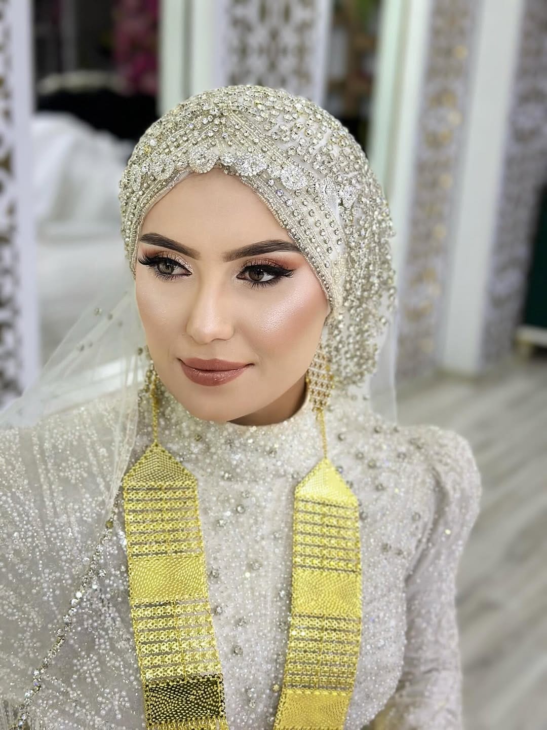 Post 7 by @missincigelinlik on Instagram (carousel)