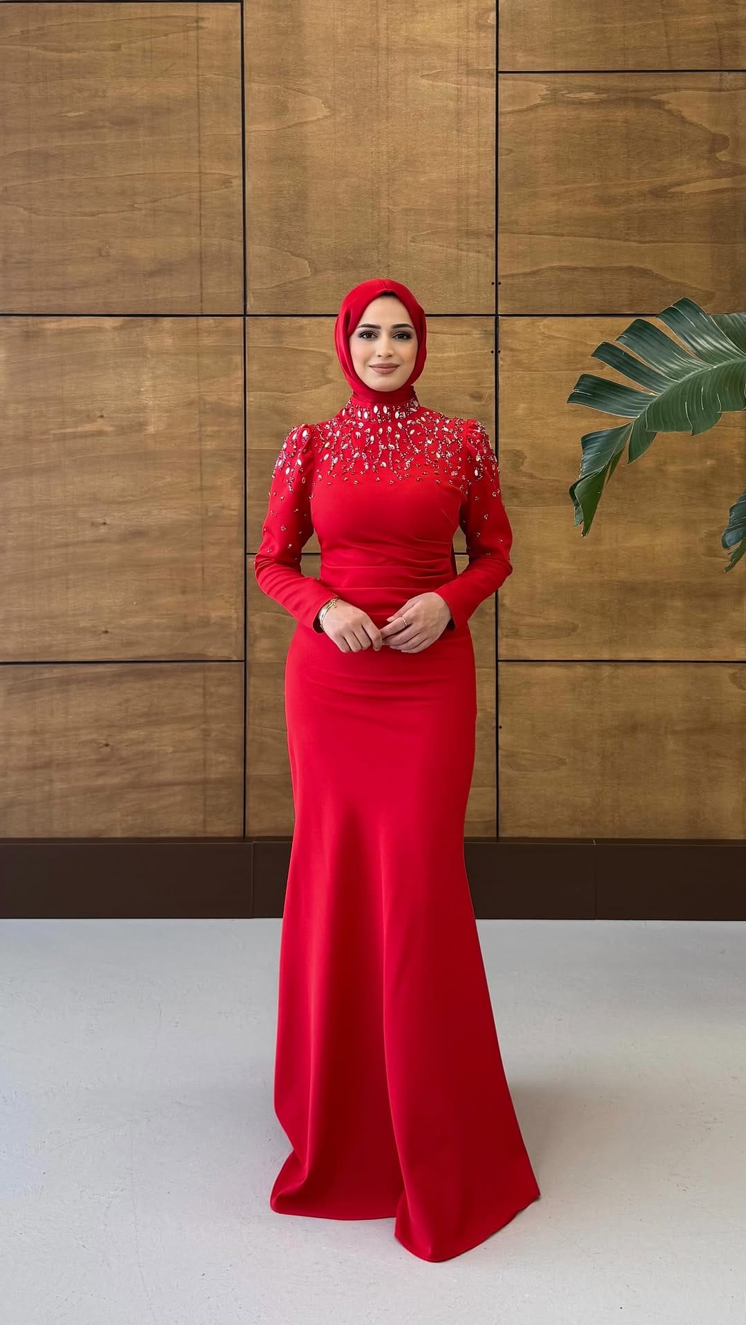 Post 4 by BEYHAN BUTİK I Tesettür Abiye on Instagram (video)