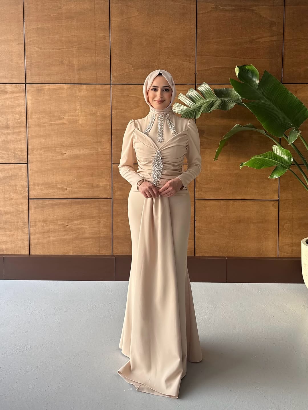 Post 10 by BEYHAN BUTİK I Tesettür Abiye on Instagram (carousel)