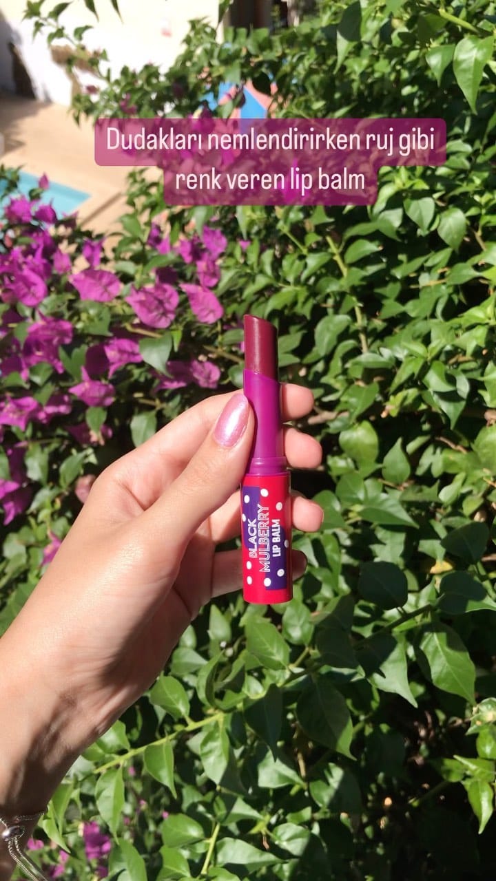 Post 2 by Nilay Ebru on Instagram (video)