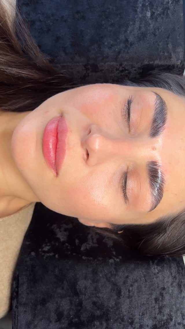Post 3 by Aya Beauty on Instagram (video)