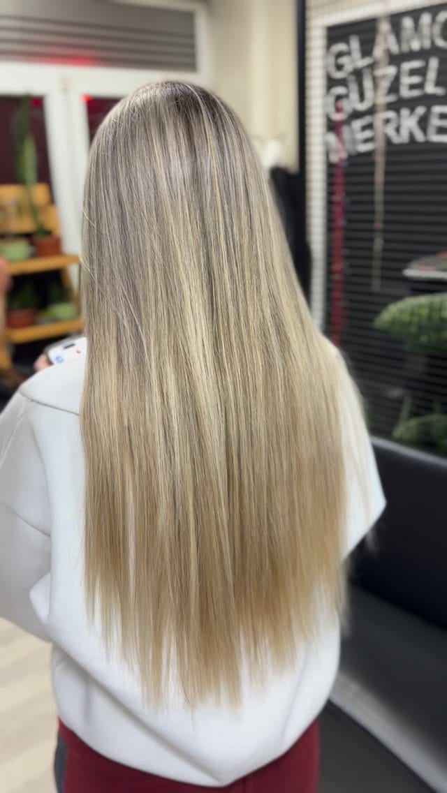 Post 4 by Glamour (Berrak & İrem ) on Instagram (video)