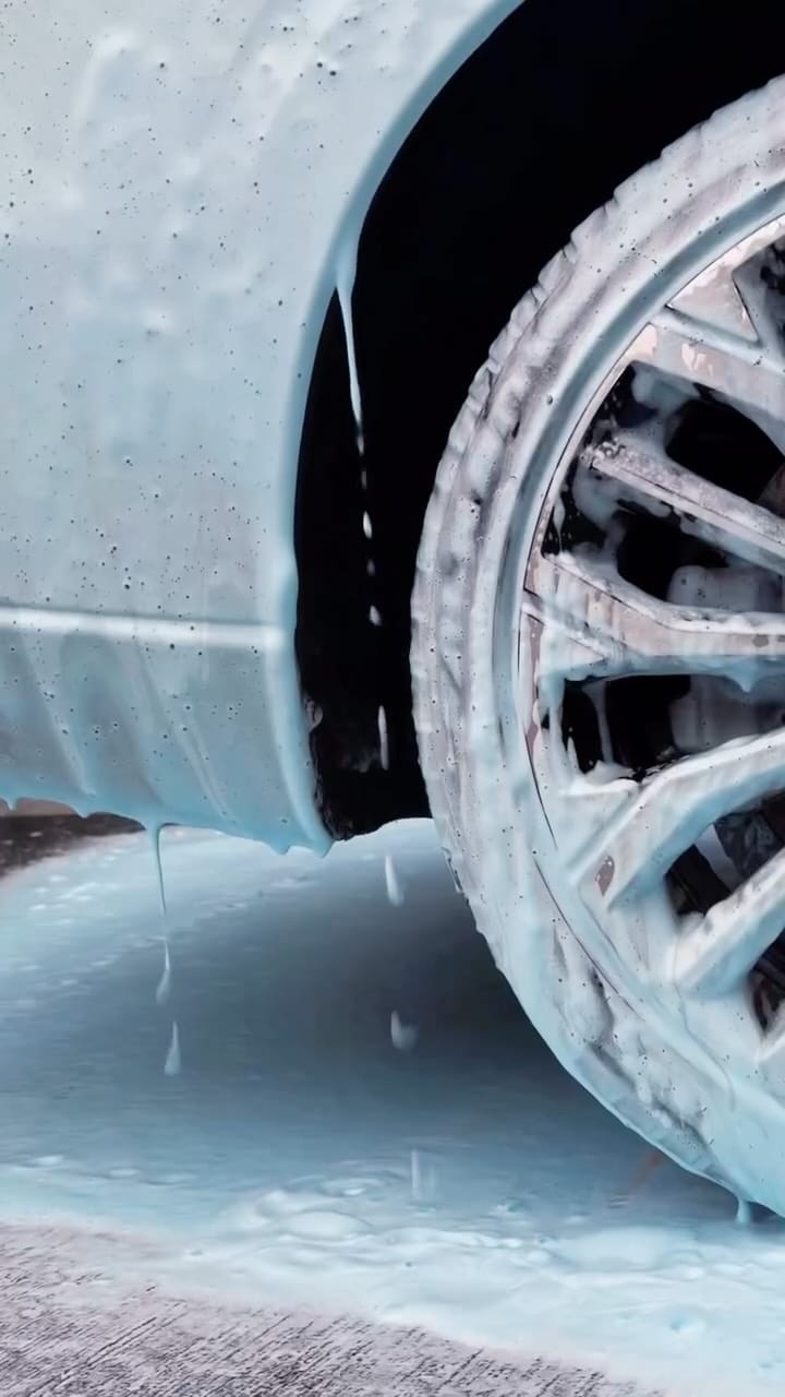 Post 6 by 4K DETAİL 🚘 Türkiye’nin En Kapsamlı Araç Kaplama Merkezi 🏆 on Instagram (video)