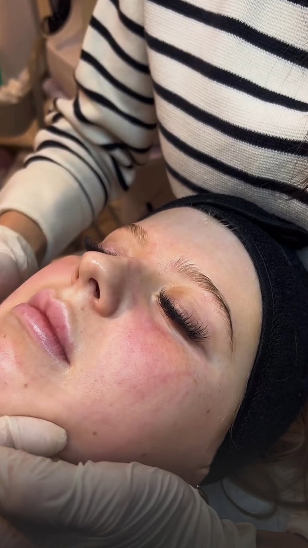 Post 3 by ESTESLİNE GÜZELLİK BAYRAMPAŞA on Instagram (video)