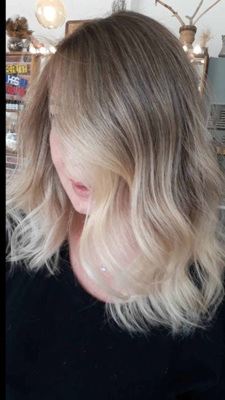 Post 10 by SShairrepairroom on Instagram (video)