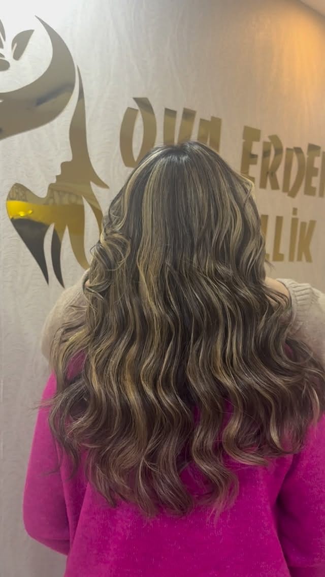 Post 6 by Oya Erdem on Instagram (video)