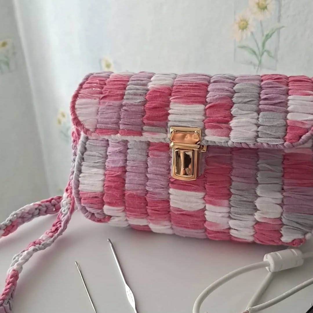 Post 8 by Karkuşu Yün Evi on Instagram (image)