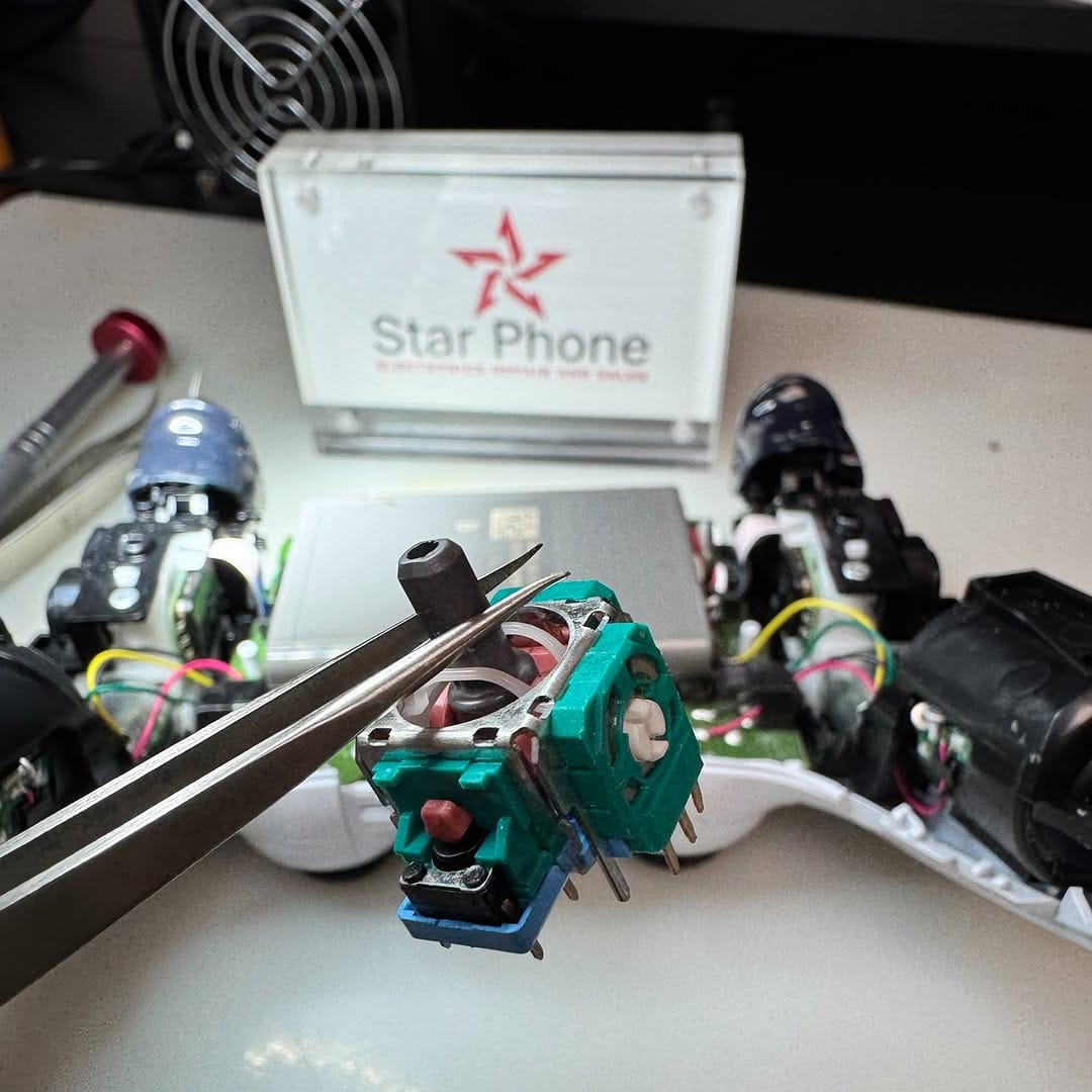 Post 10 by Star Phone Fix on Instagram (image)