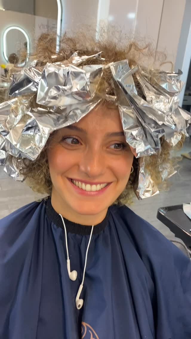 Post 2 by Differenthairmetrocity on Instagram (video)