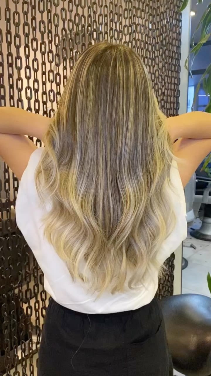 Post 10 by Differenthairmetrocity on Instagram (video)