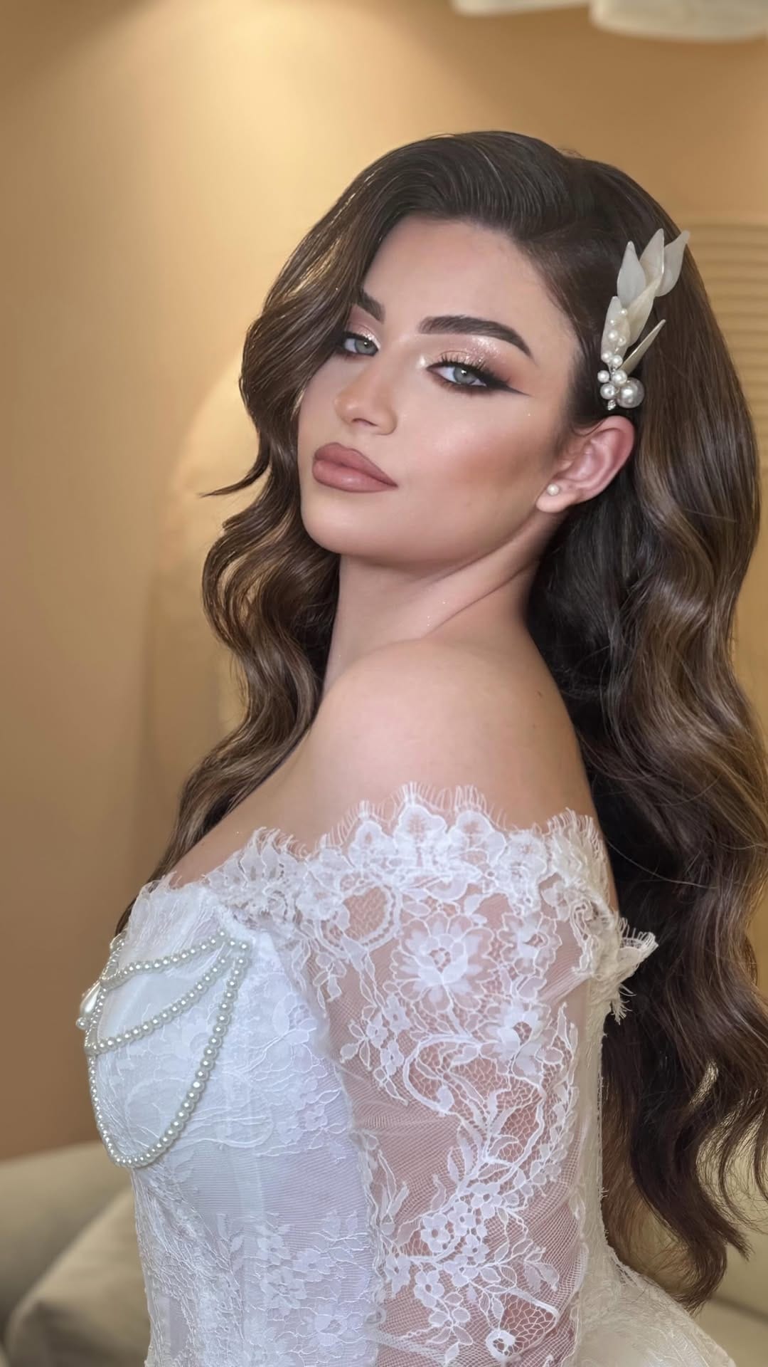 Post 4 by Nermin Uluat on Instagram (video)