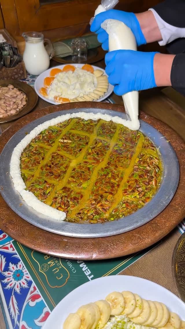 Post 2 by CUMBA KÜNEFE on Instagram (video)