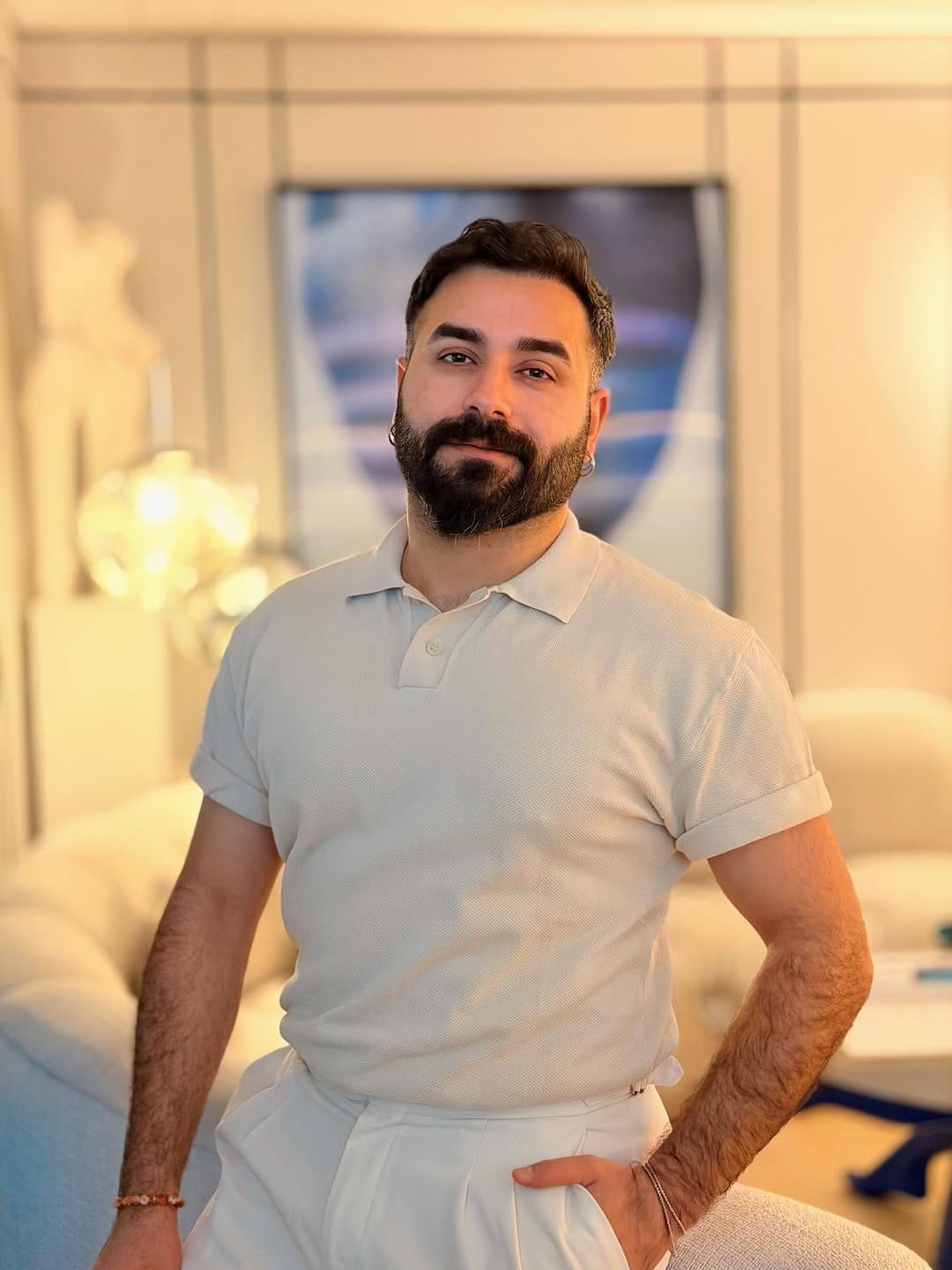 Post 5 by Emre on Instagram (image)