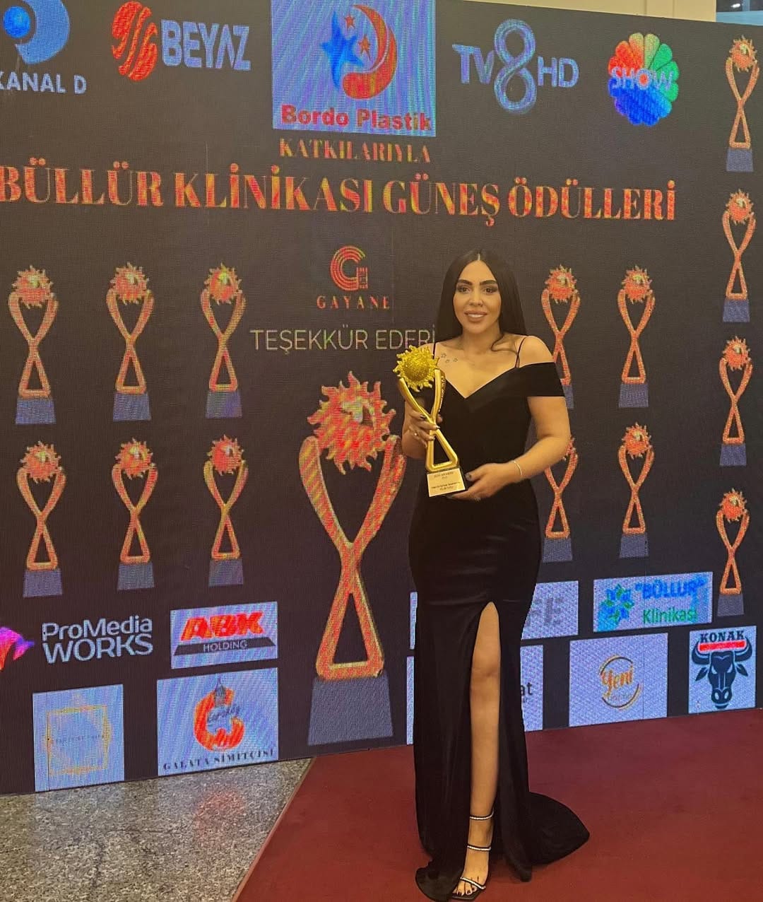 Post 10 by PELİN TATLI on Instagram (carousel)