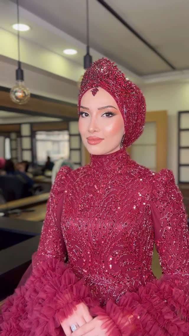 Post 2 by Ayşe Altun on Instagram (video)