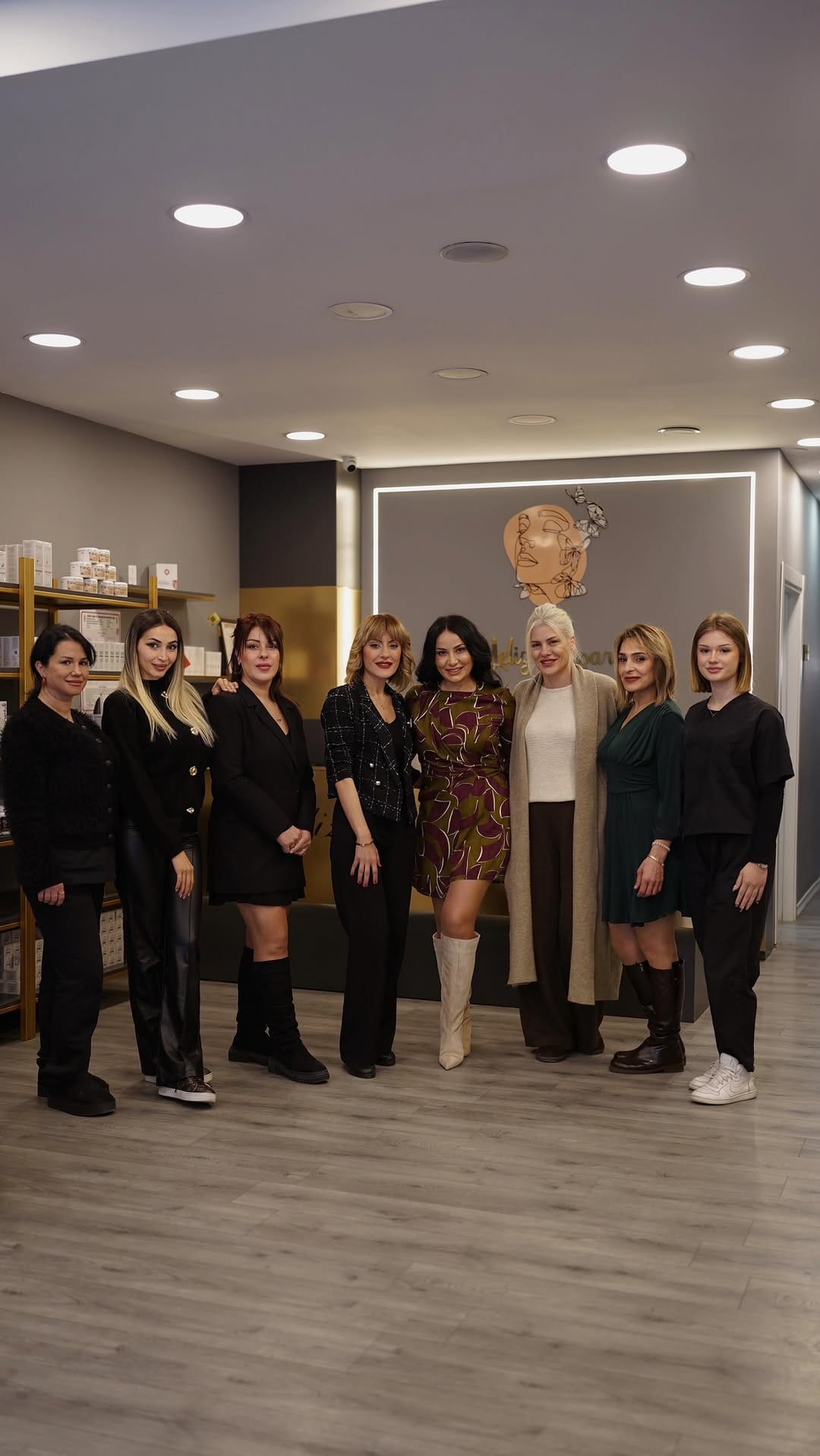 Post 6 by Yeliz Başaran Beauty on Instagram (video)