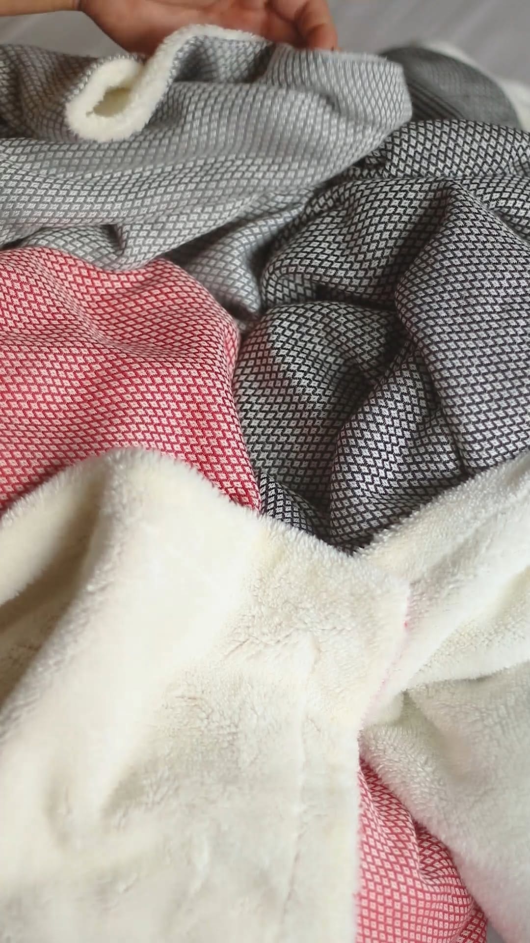 Post 6 by Denizli Concept on Instagram (video)