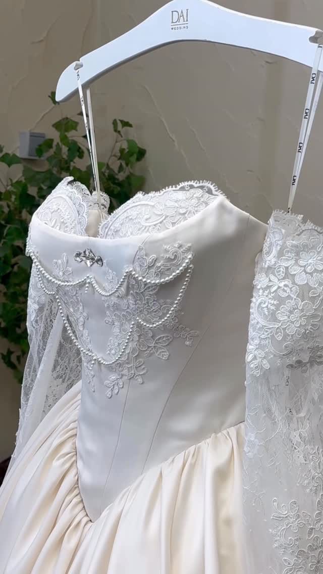 Post 10 by Dai Wedding on Instagram (video)