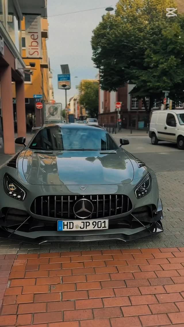 Post 2 by Metehan Mete on Instagram (video)