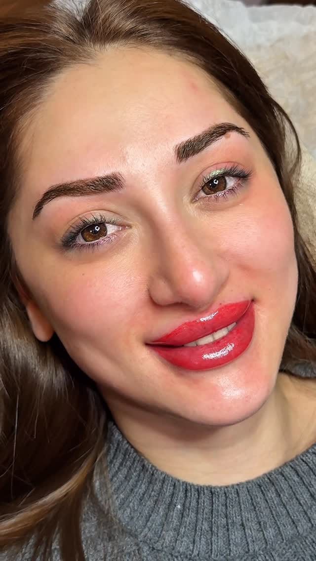 Post 3 by Buse Genç on Instagram (video)