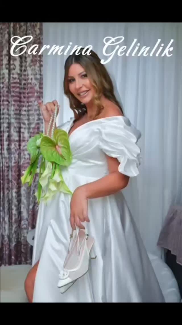 Post 9 by Carmina Gelinlik on Instagram (video)
