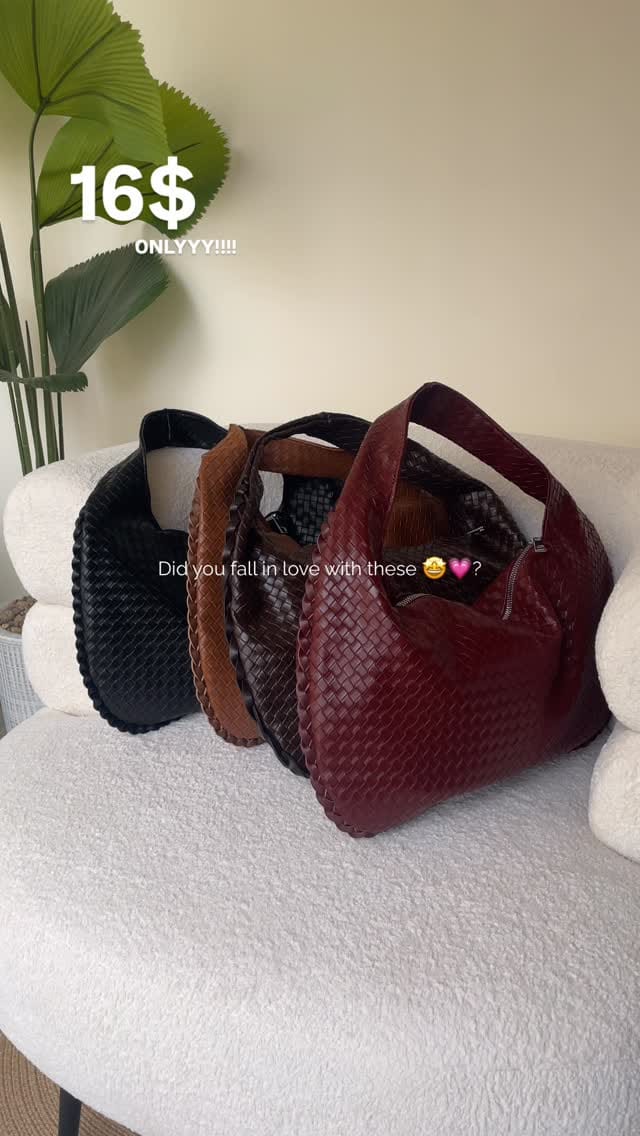 Post 10 by Rahaf Bags on Instagram (video)