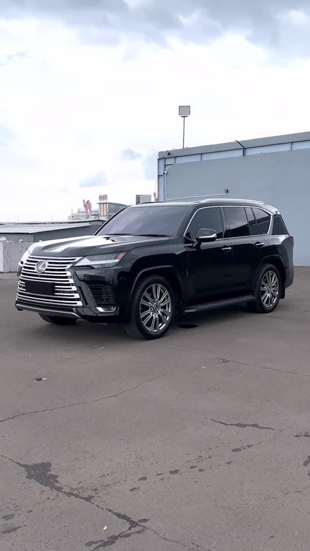 Post 3 by CARMAX on Instagram (video)