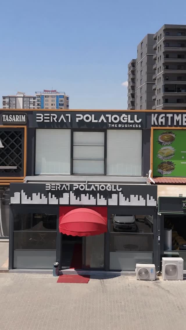 Post 3 by Berat Polatoglu on Instagram (video)