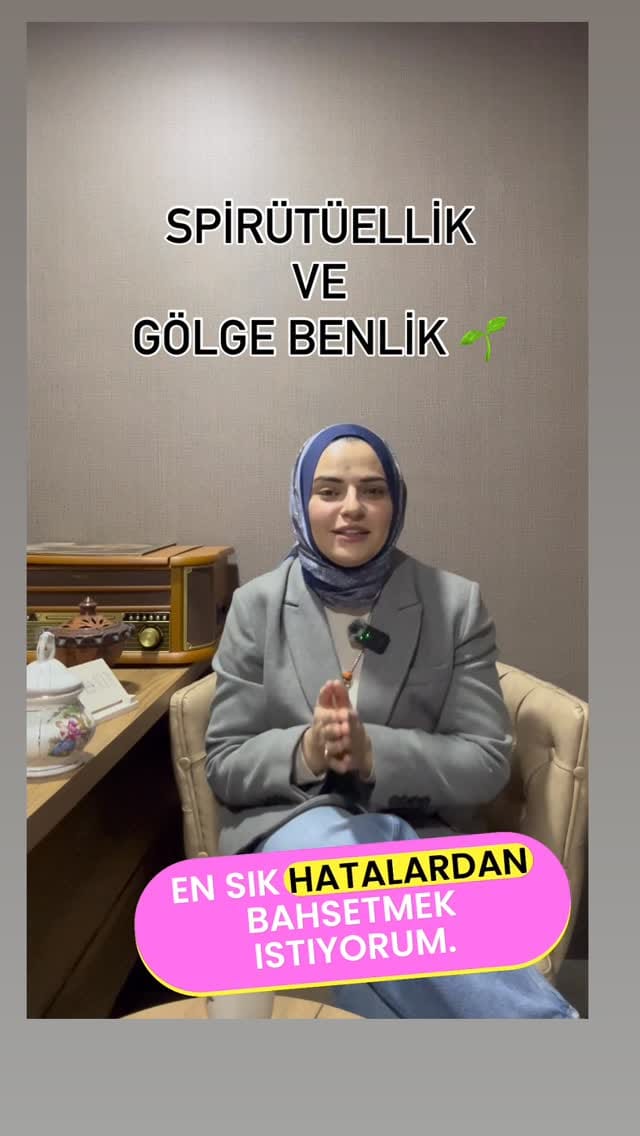 Post 4 by Melek Solta on Instagram (video)