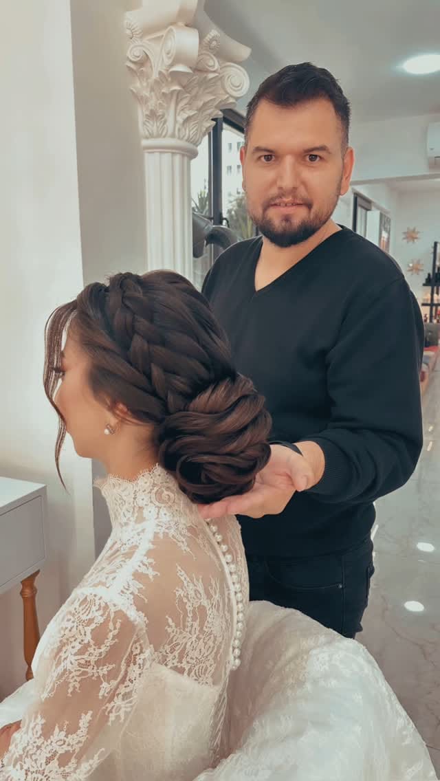 Post 9 by Kuaför Yücel on Instagram (video)