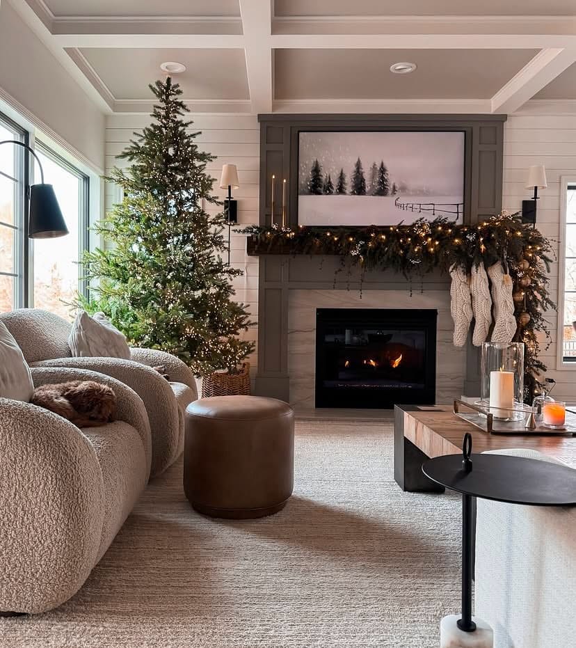 Post 4 by Decoration & Life Style on Instagram (carousel)