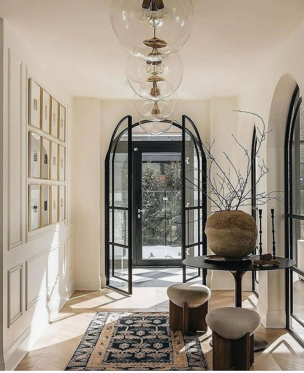 Post 6 by Decoration & Life Style on Instagram (image)