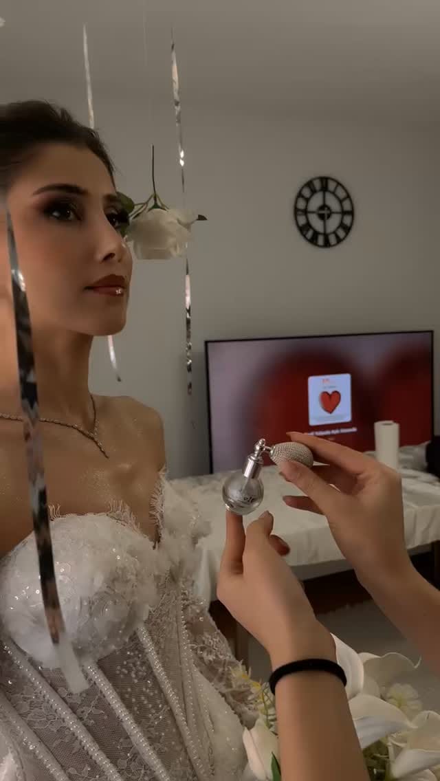 Post 9 by Hatice Bayan Kuaför on Instagram (video)