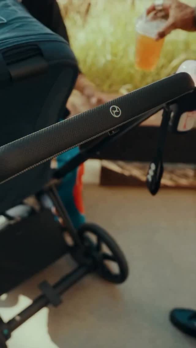 Post 4 by Mom Store on Instagram (video)