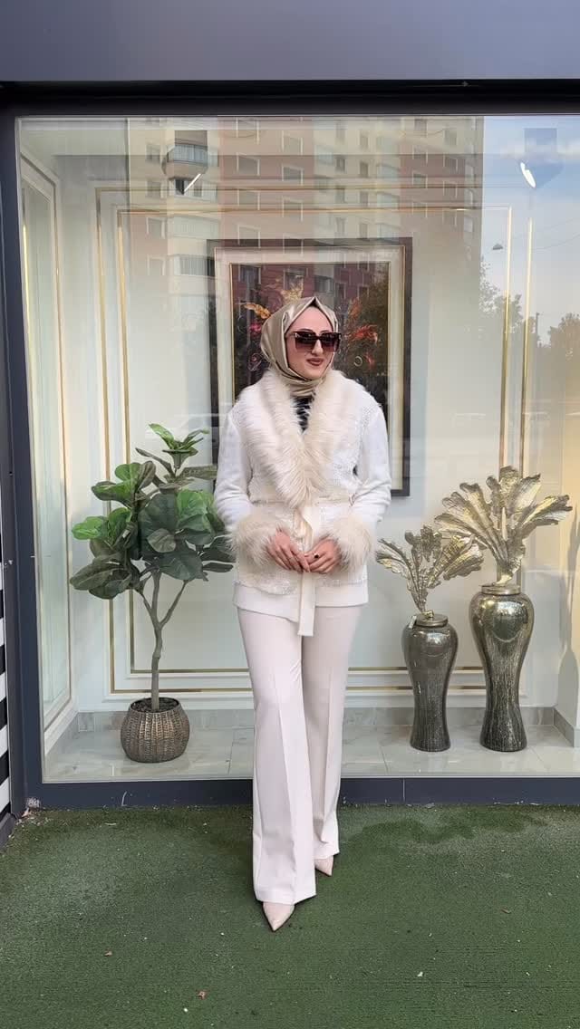 Post 6 by PERY BUTİK on Instagram (video)