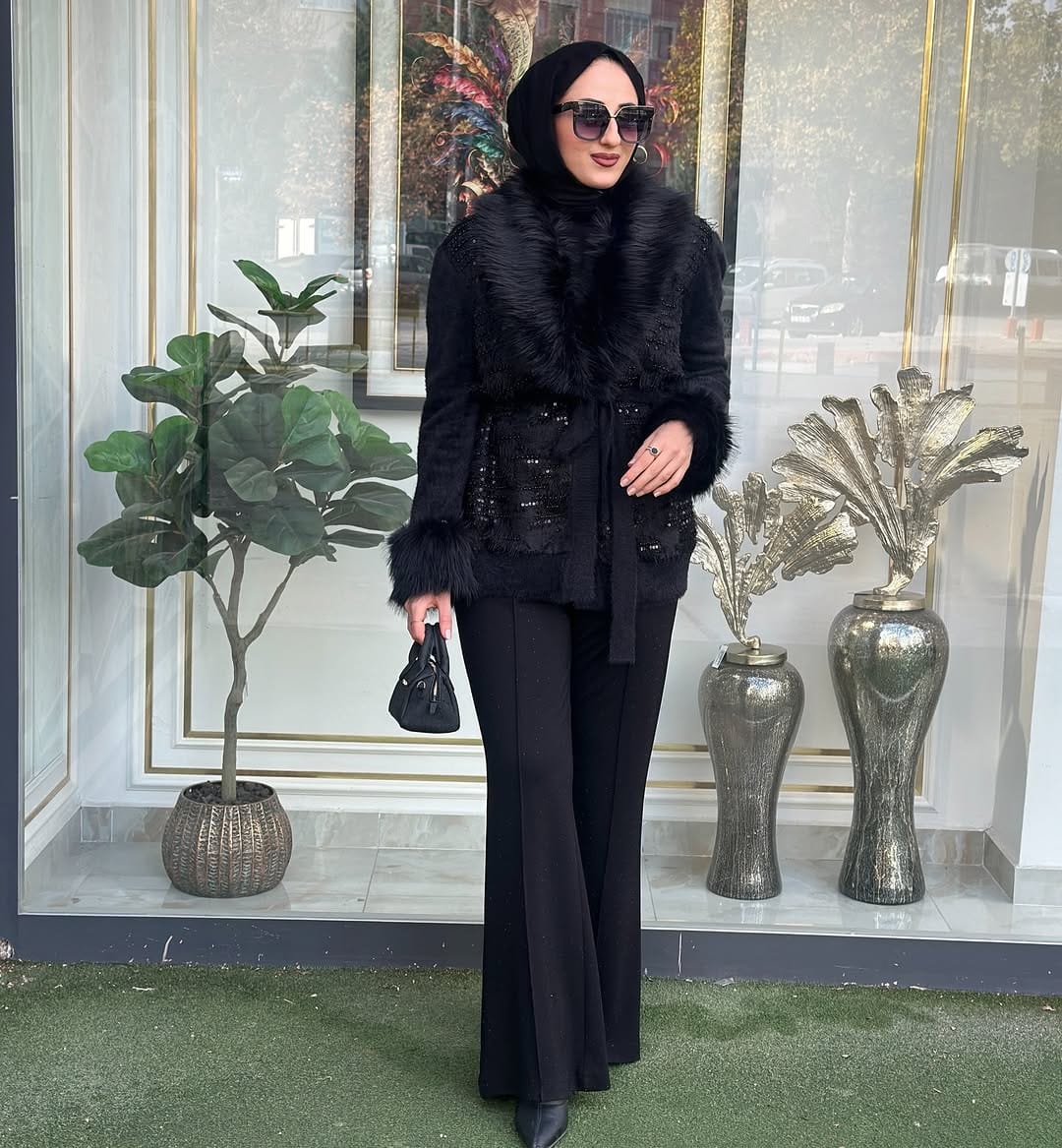 Post 2 by PERY BUTİK on Instagram (carousel)