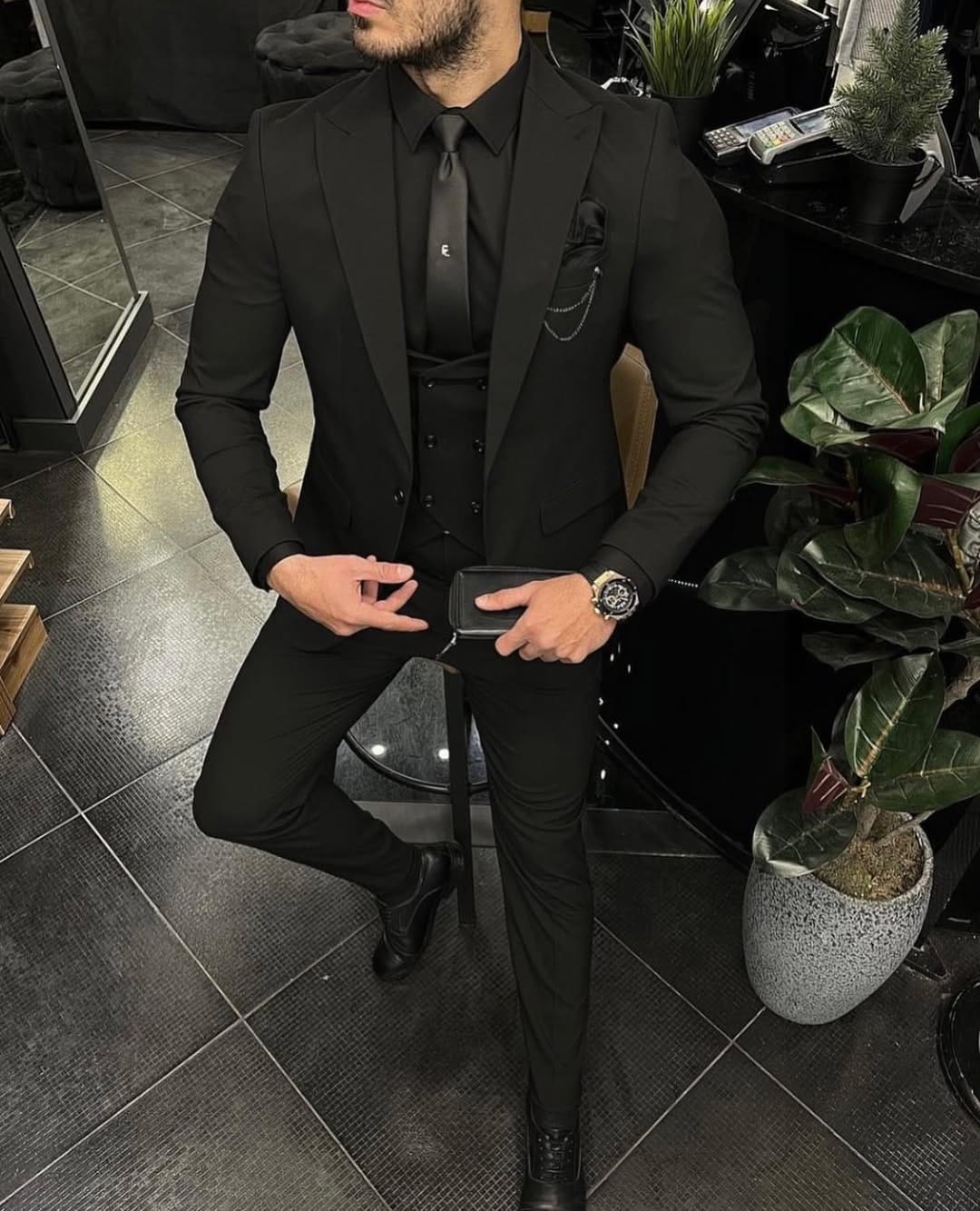 Post 10 by 𝐉𝐀𝐊𝐔𝐑𝐀 𝐌𝐄𝐍  ᚋ on Instagram (carousel)