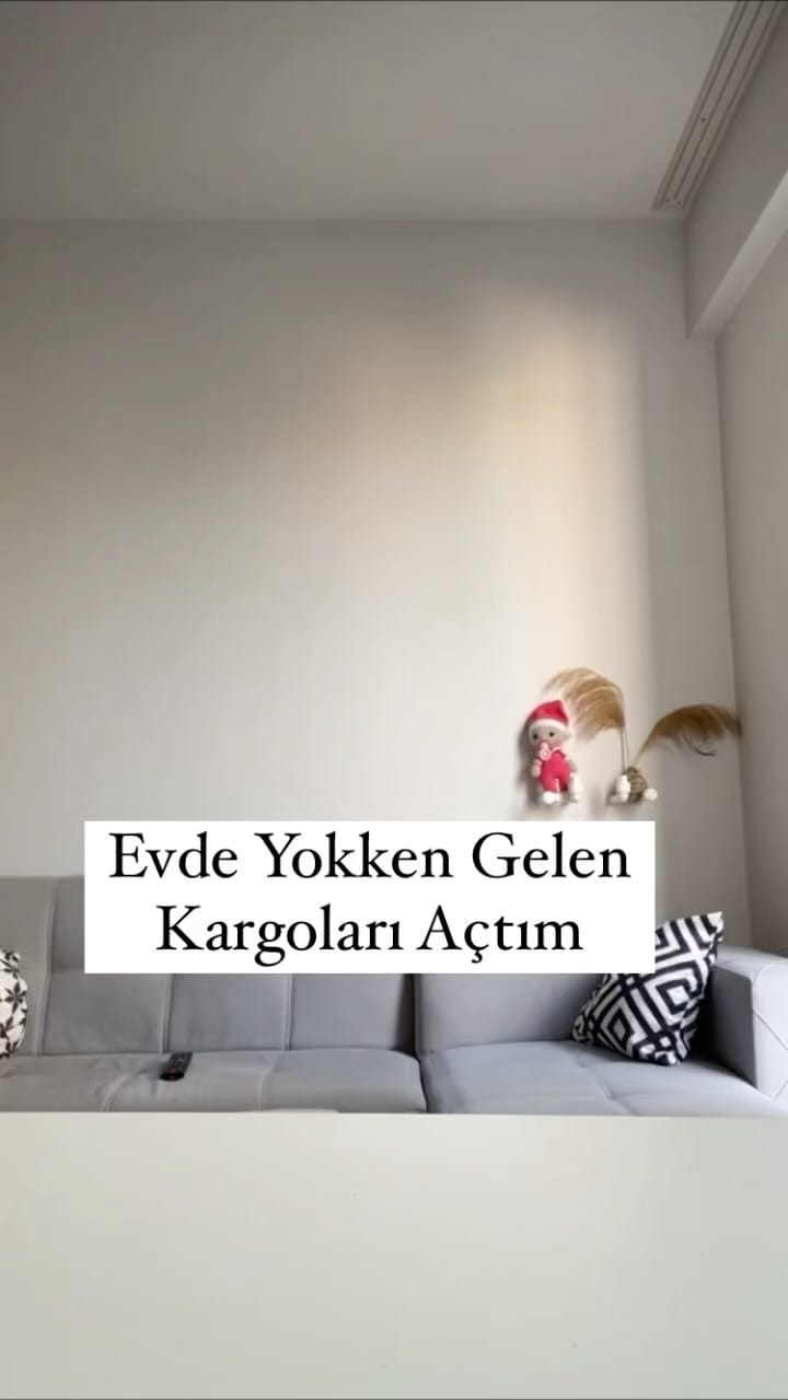 Post 7 by Beauty&Make Up&Cleanliness on Instagram (video)