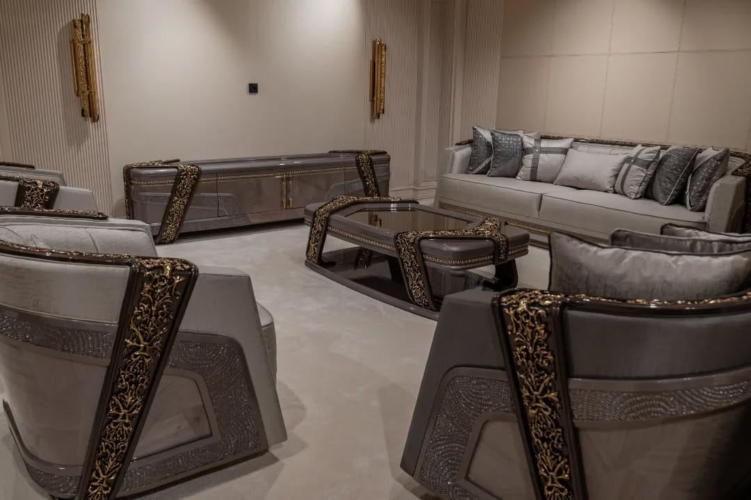Post 9 by SS LUXURY GROUP on Instagram (carousel)