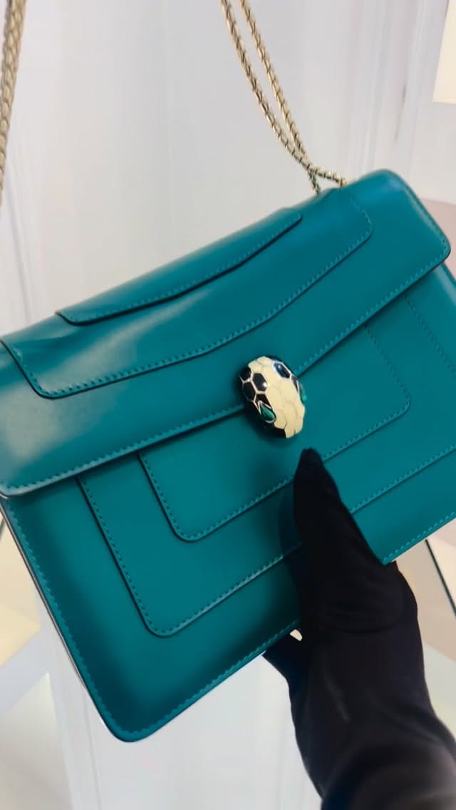 Post 2 by İkinci El Lüks Alışveriş Mağazası on Instagram (video)