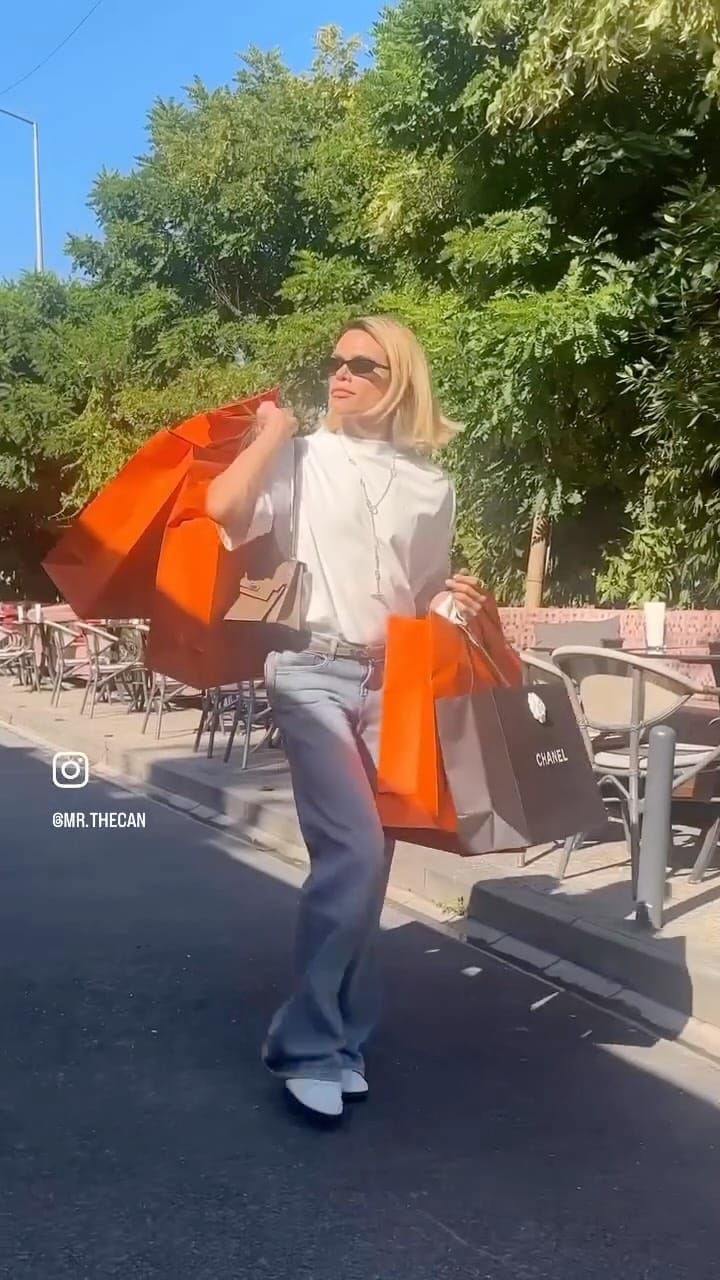 Post 10 by İkinci El Lüks Alışveriş Mağazası on Instagram (video)