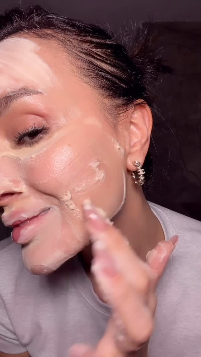 Post 1 by ema aydın on Instagram (video)